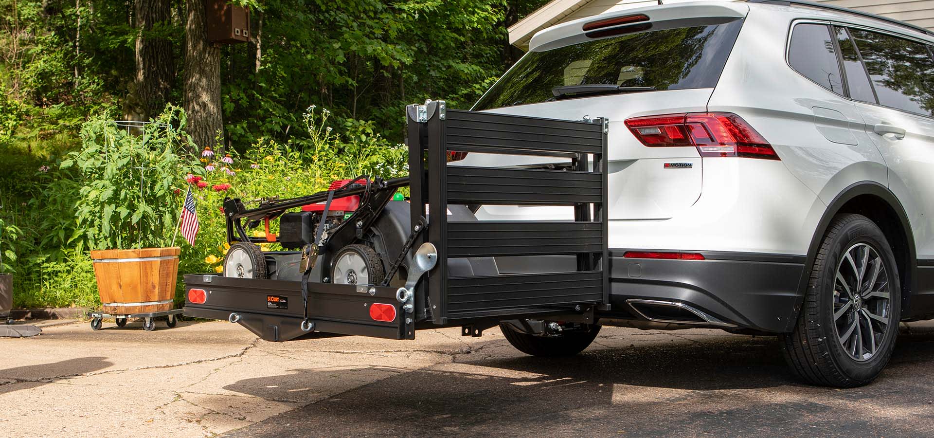 Hitch Cargo Carrier with Ramp Lawn Mower